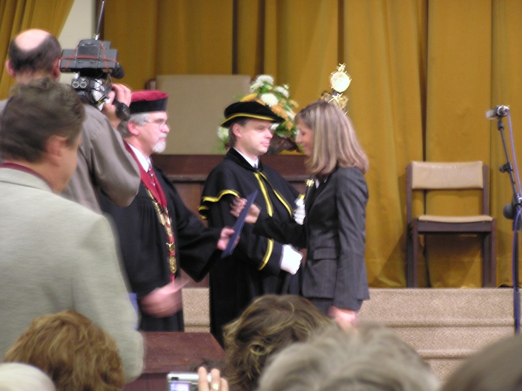 img00004.jpg