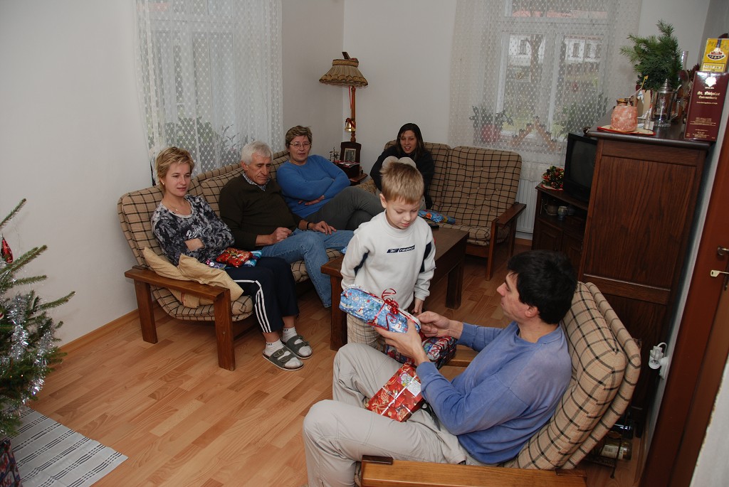 img00004.jpg